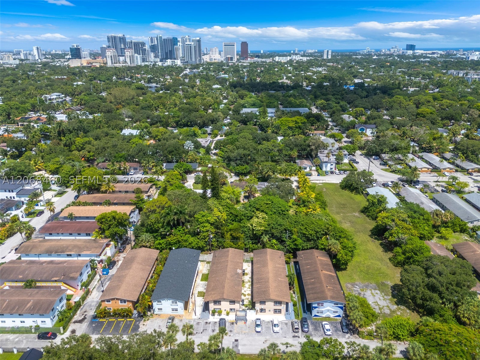 main property photo 14