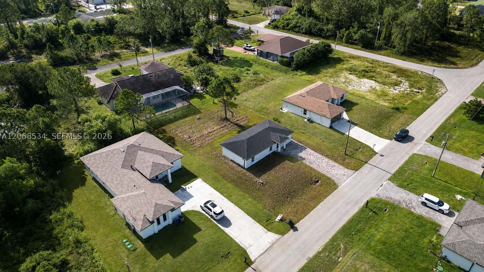 main property photo 26
