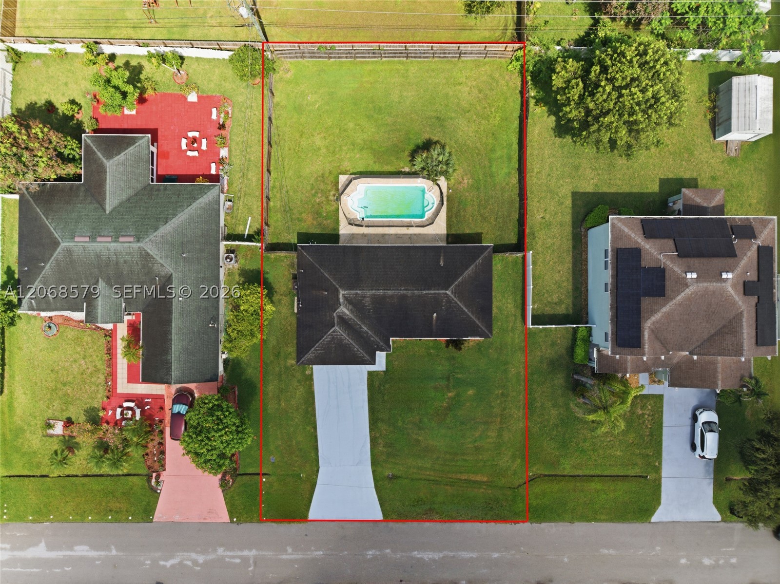 main property photo 30