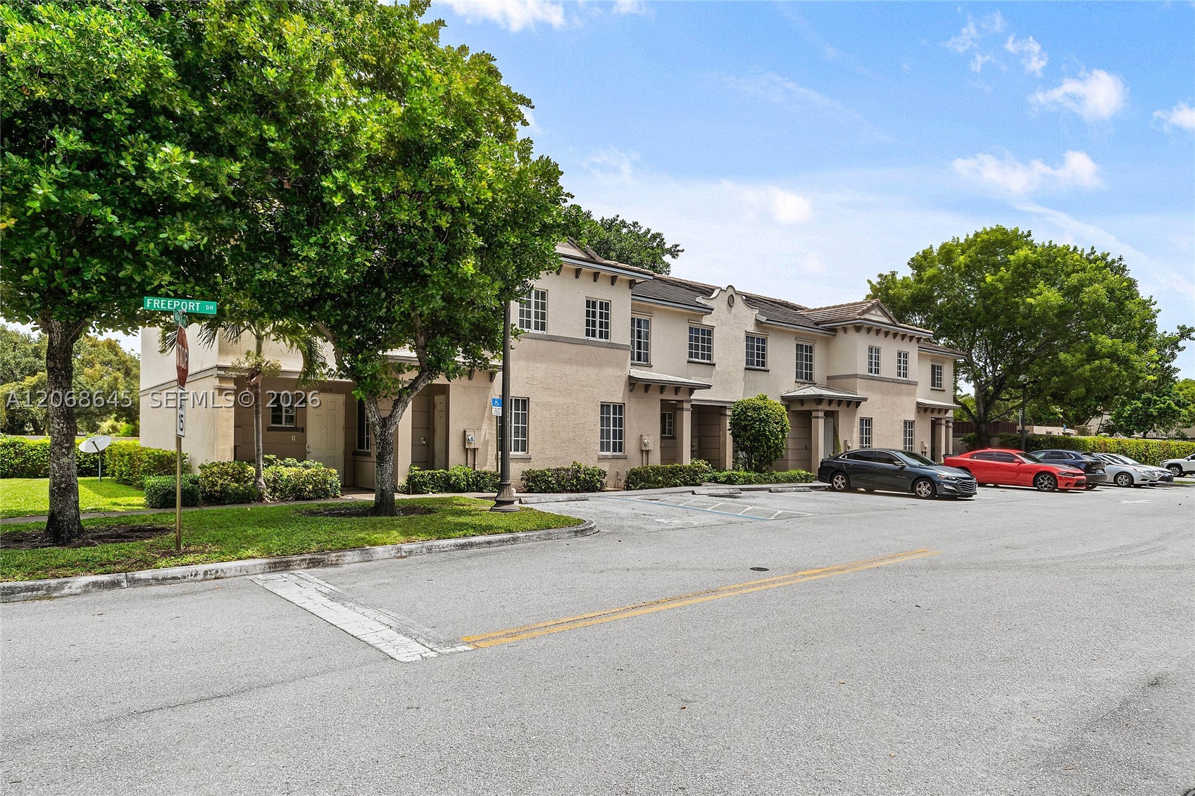 main property photo 27
