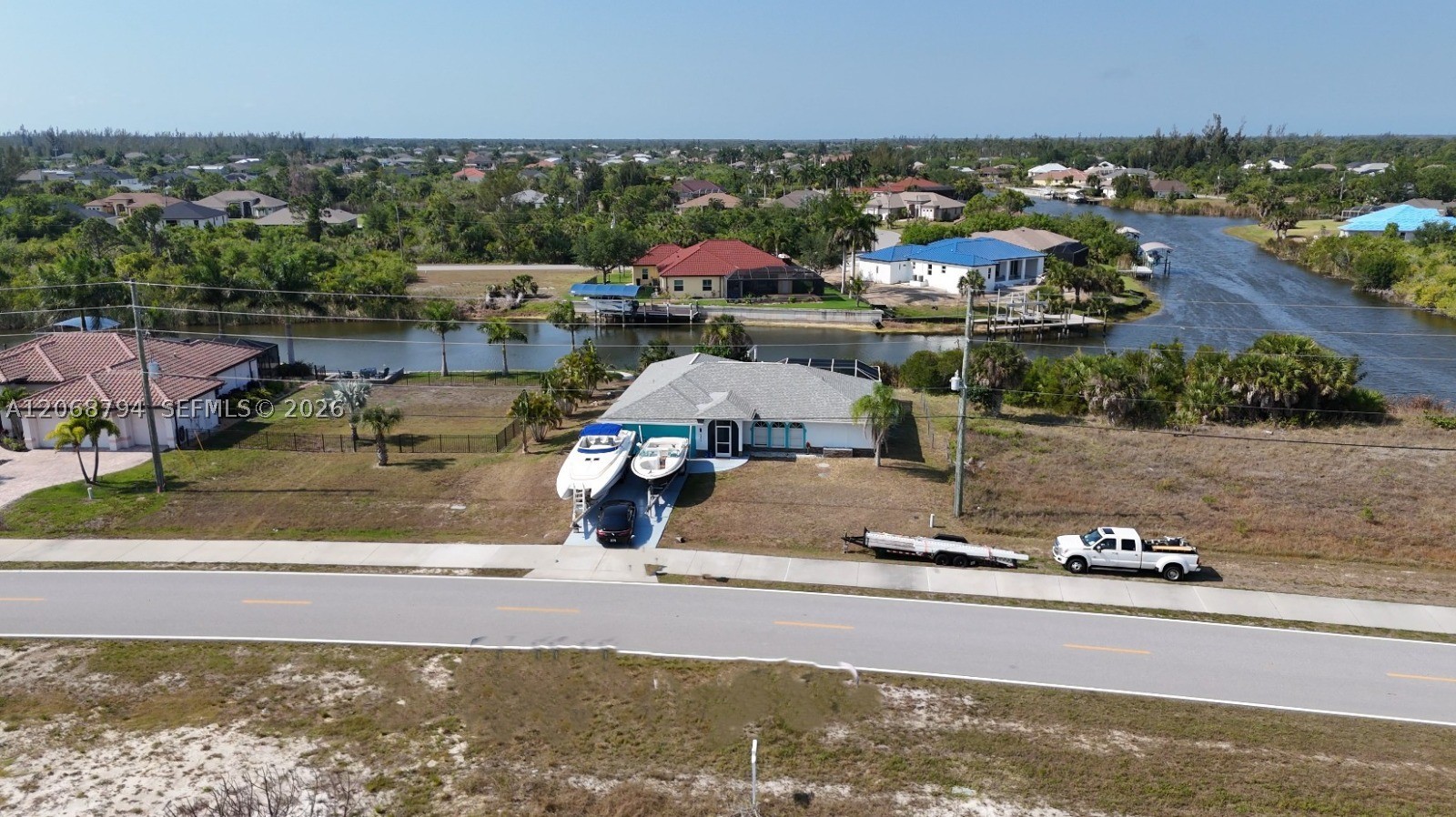 main property photo 22