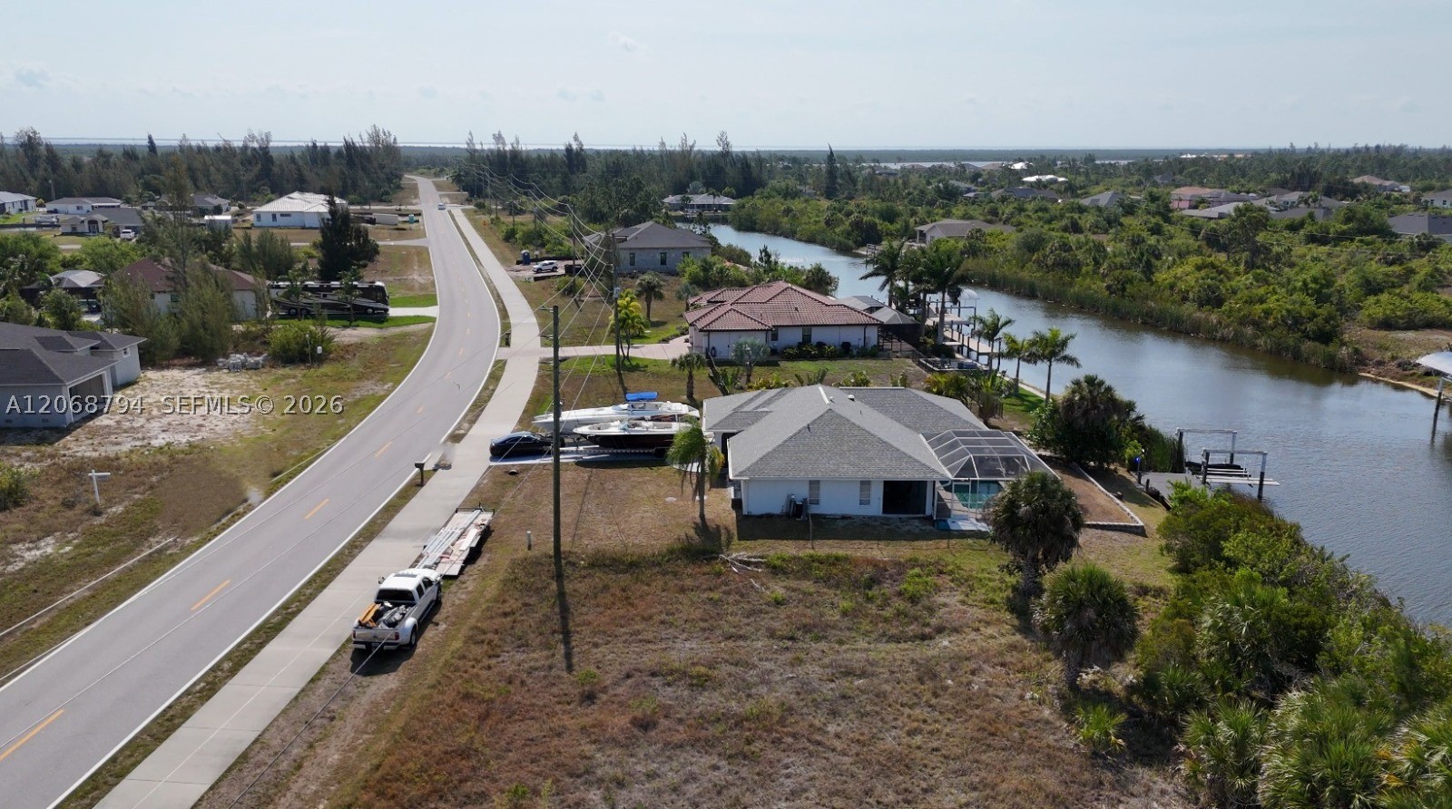 main property photo 23