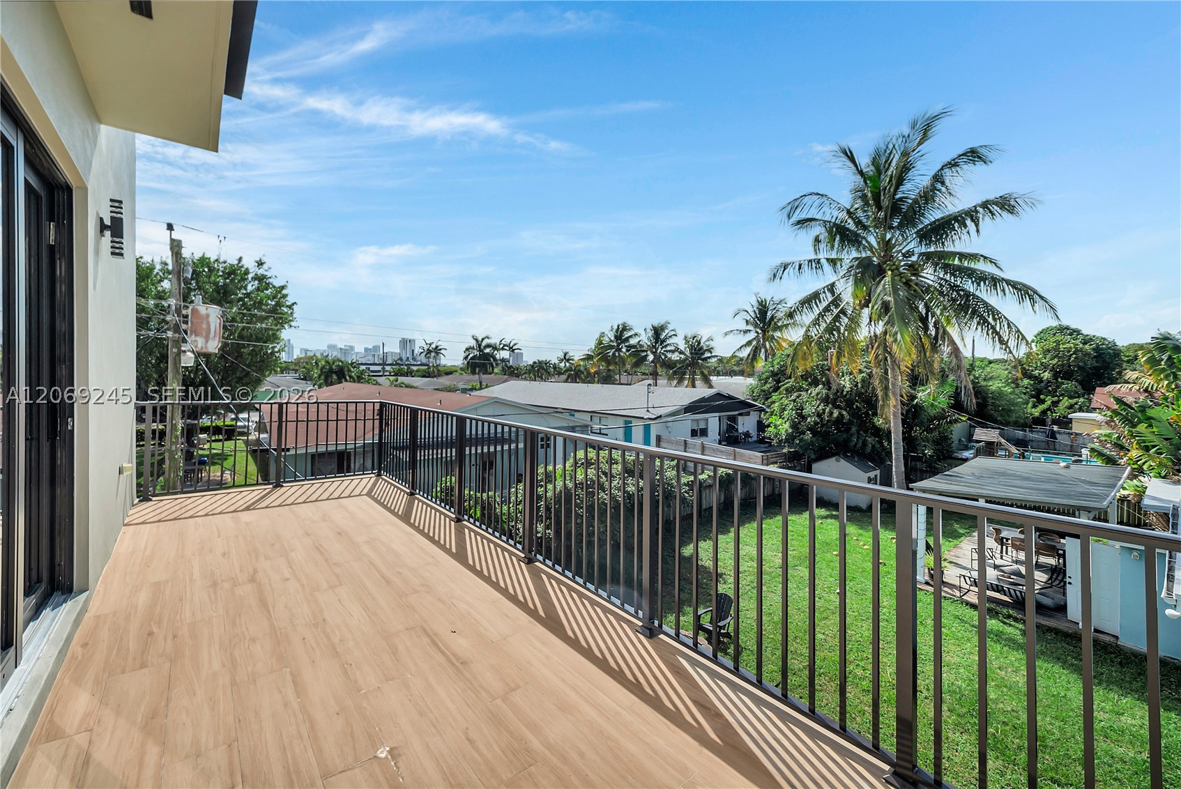 main property photo 27