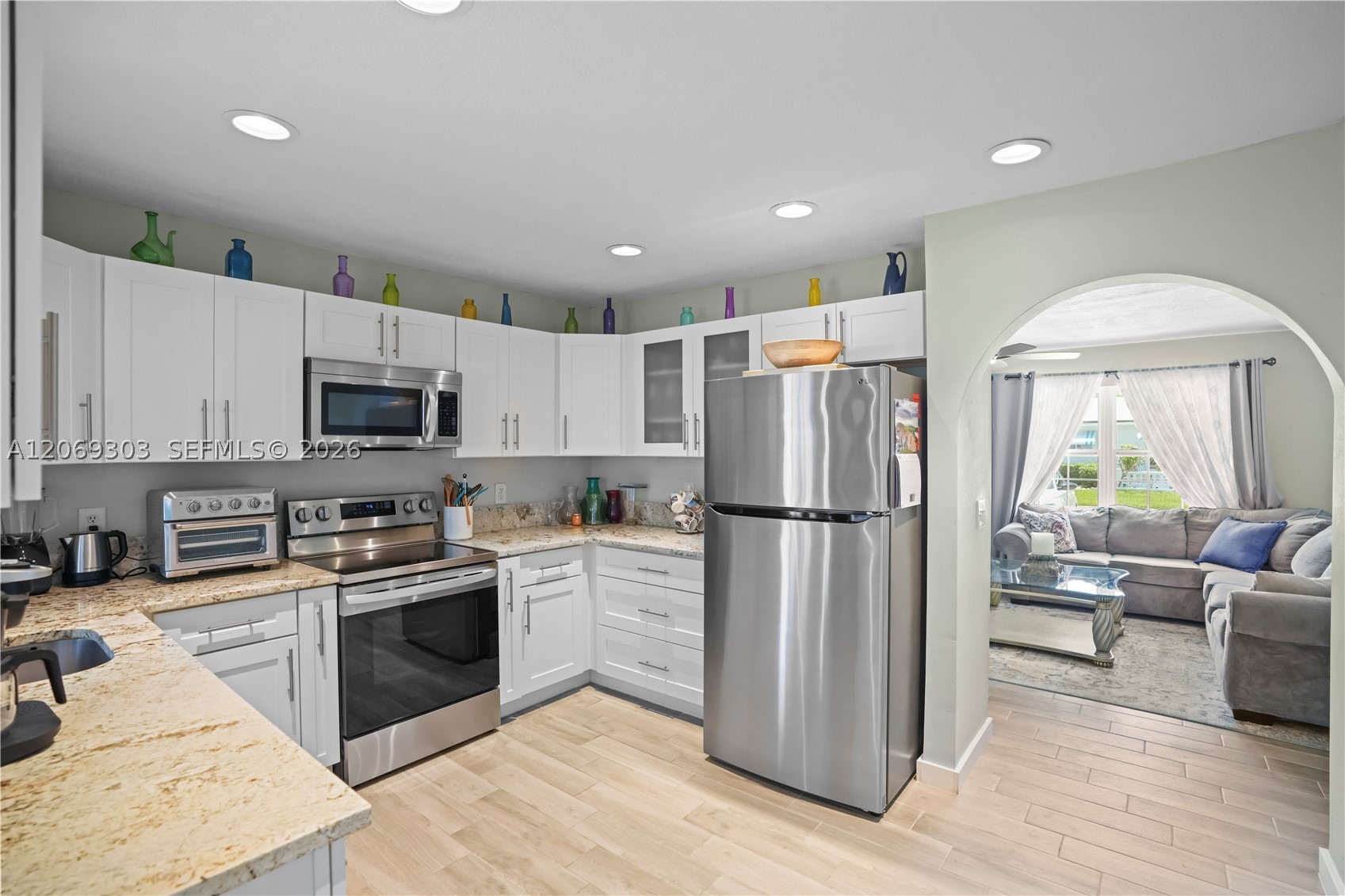main property photo 12