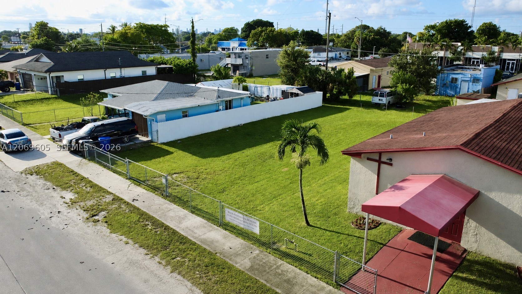 main property photo 5