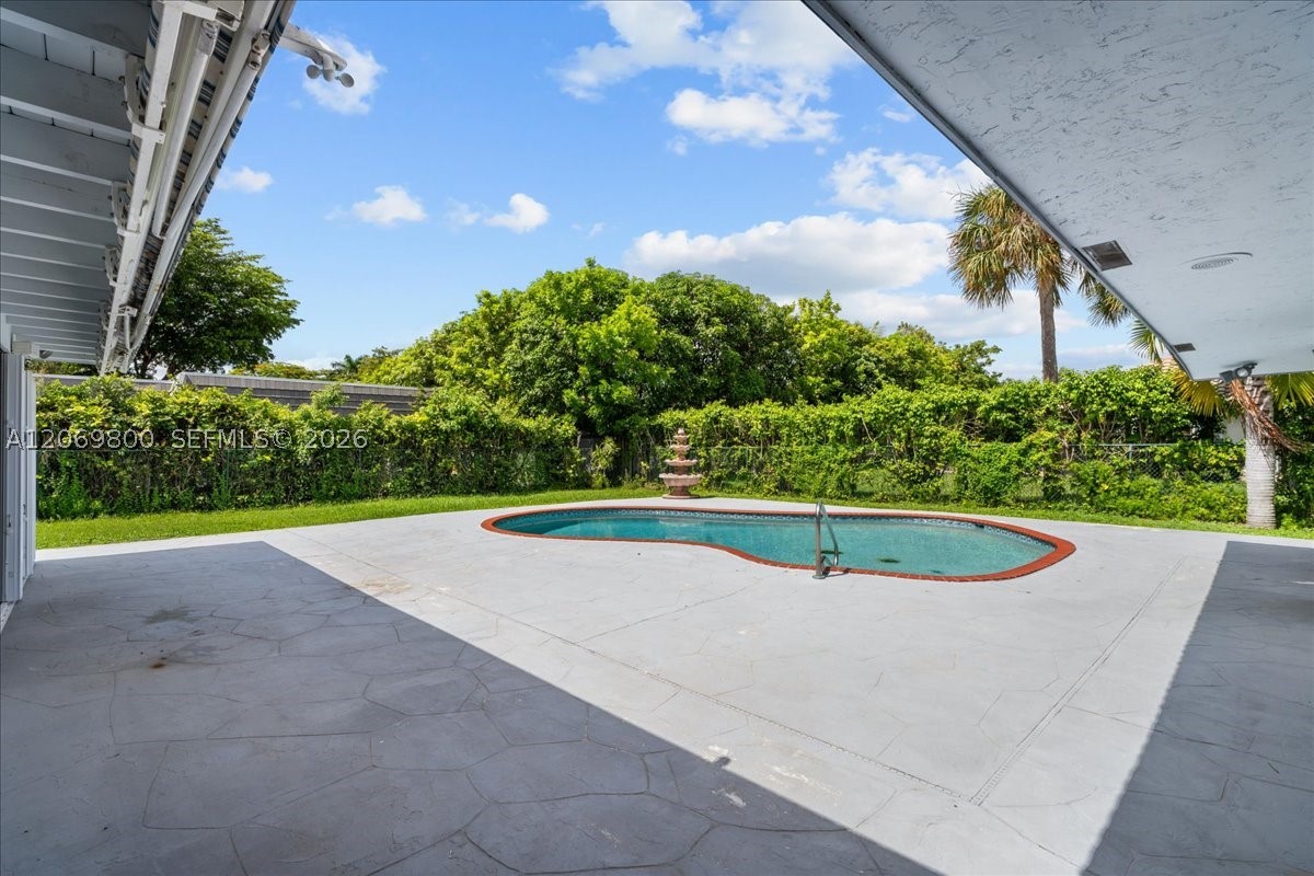 main property photo 68