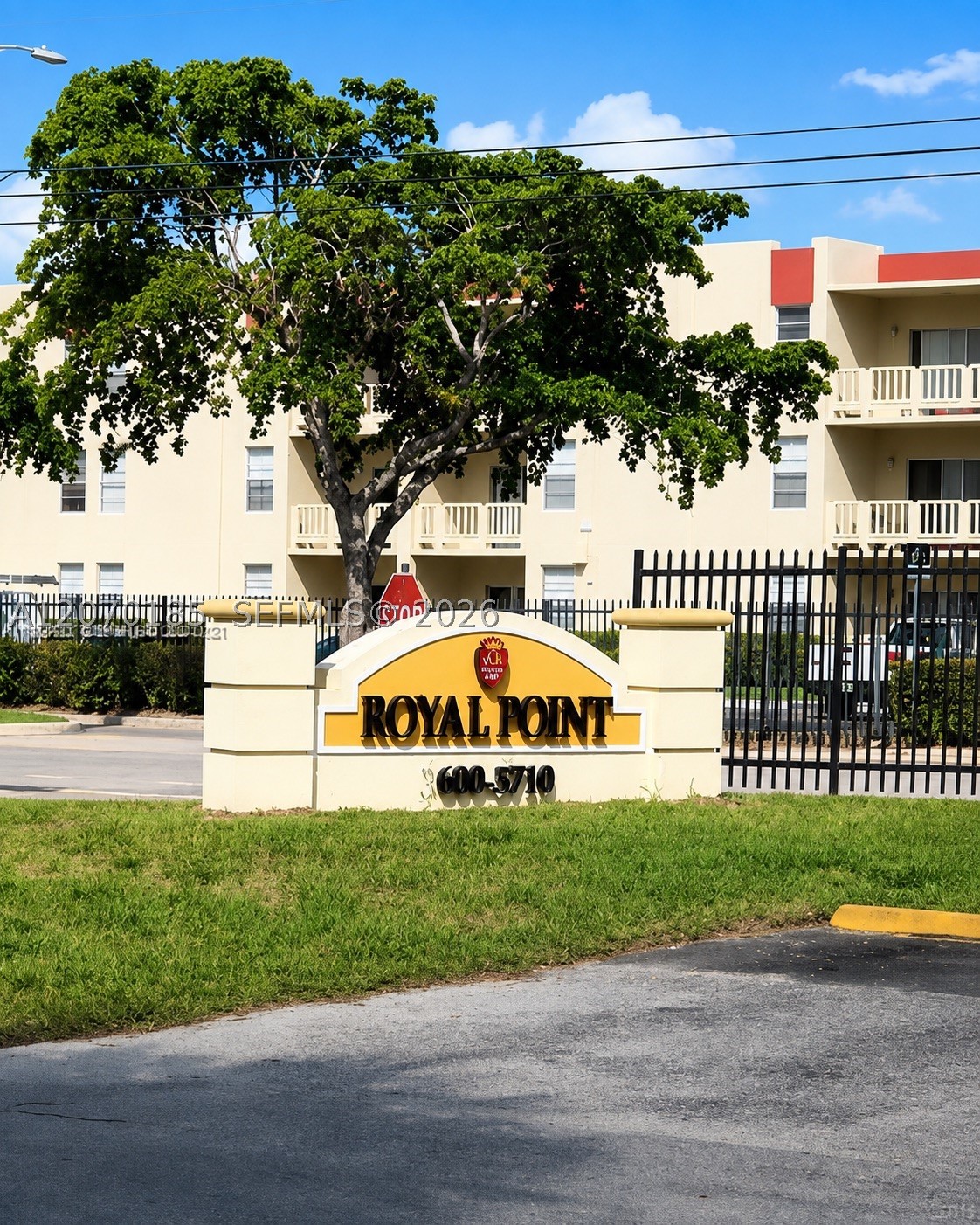 main property photo 13