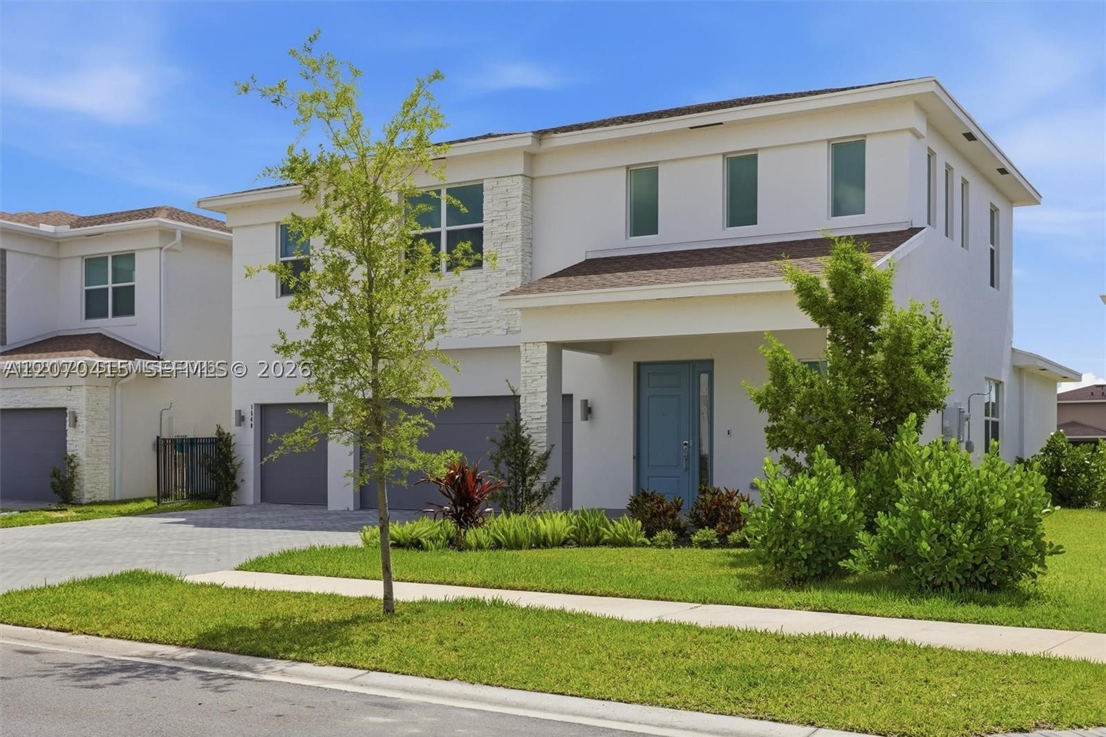 main property photo 2