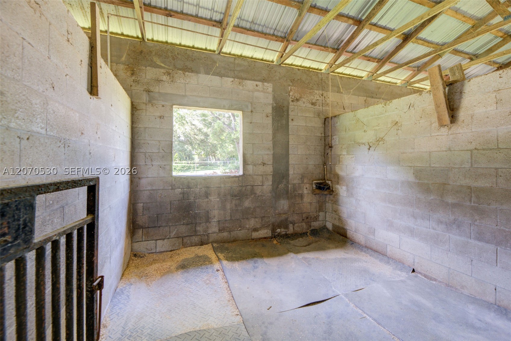 main property photo 63