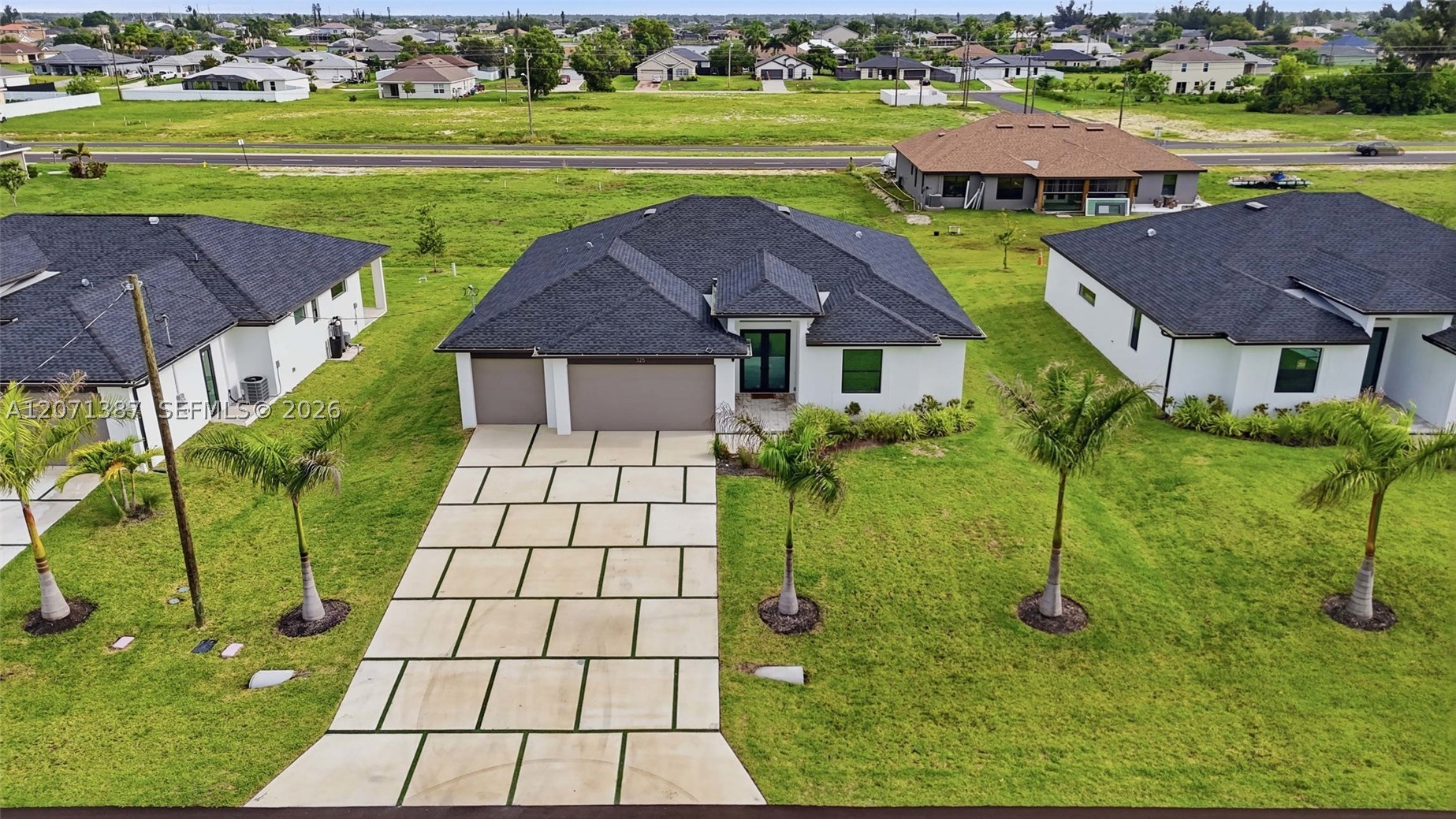 main property photo 8