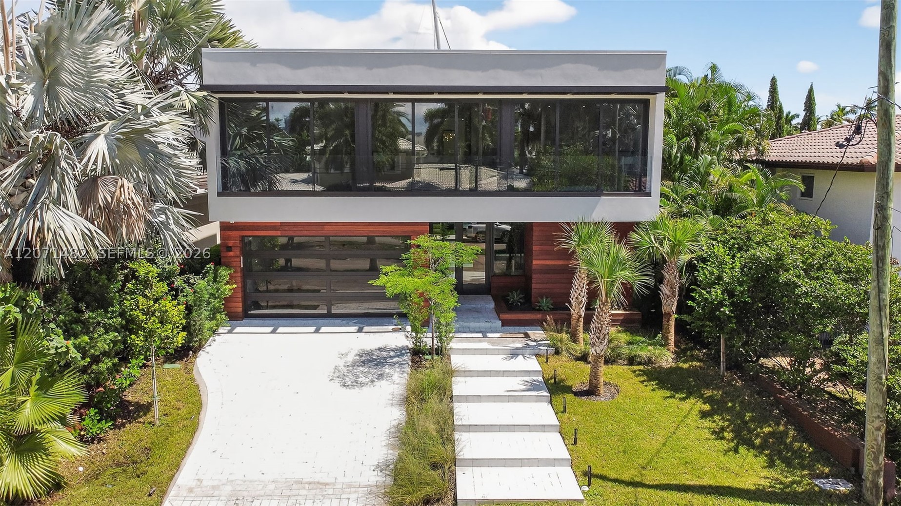 main property photo 77