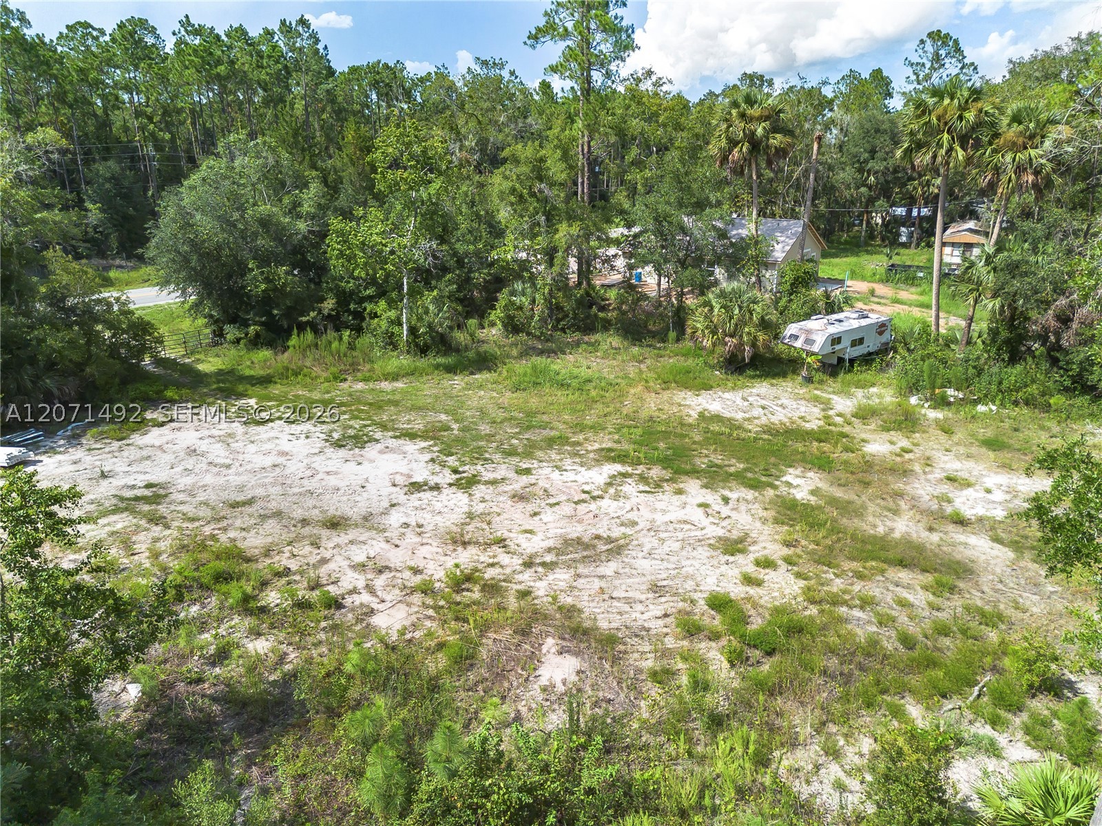 main property photo 13