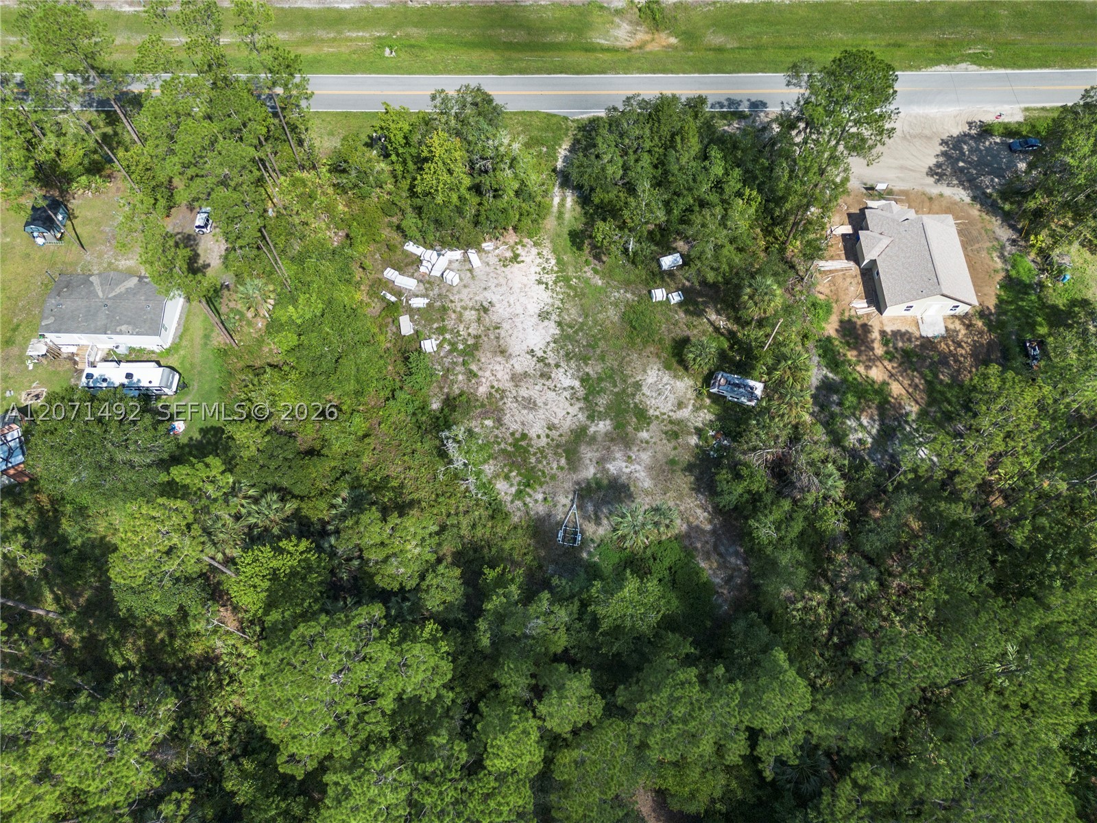 main property photo 18