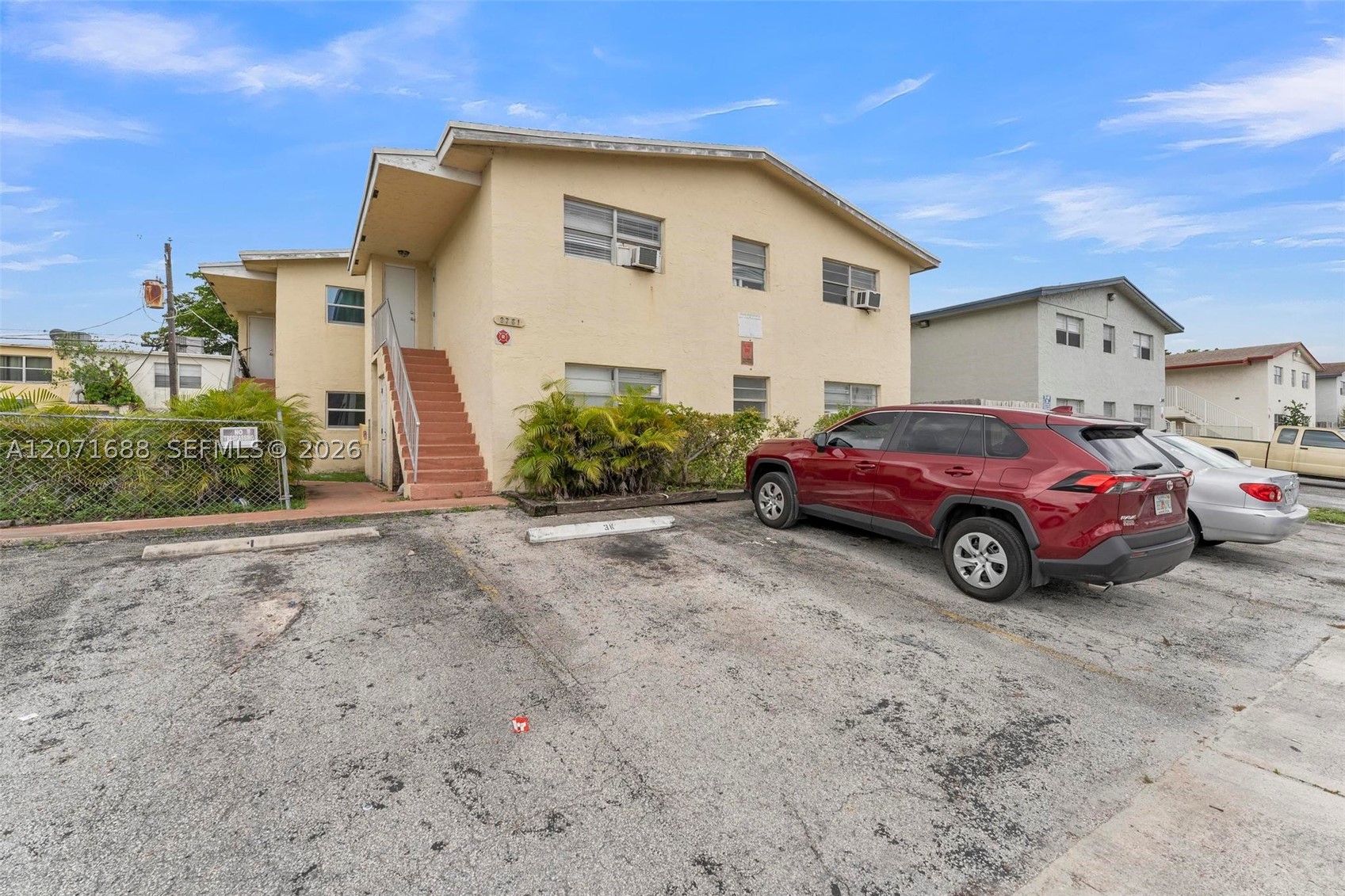 main property photo 29