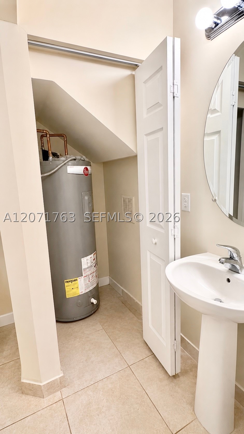 main property photo 62