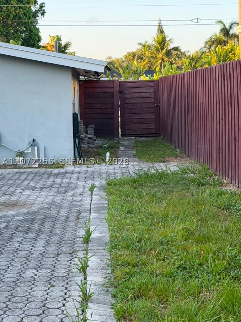 main property photo 34