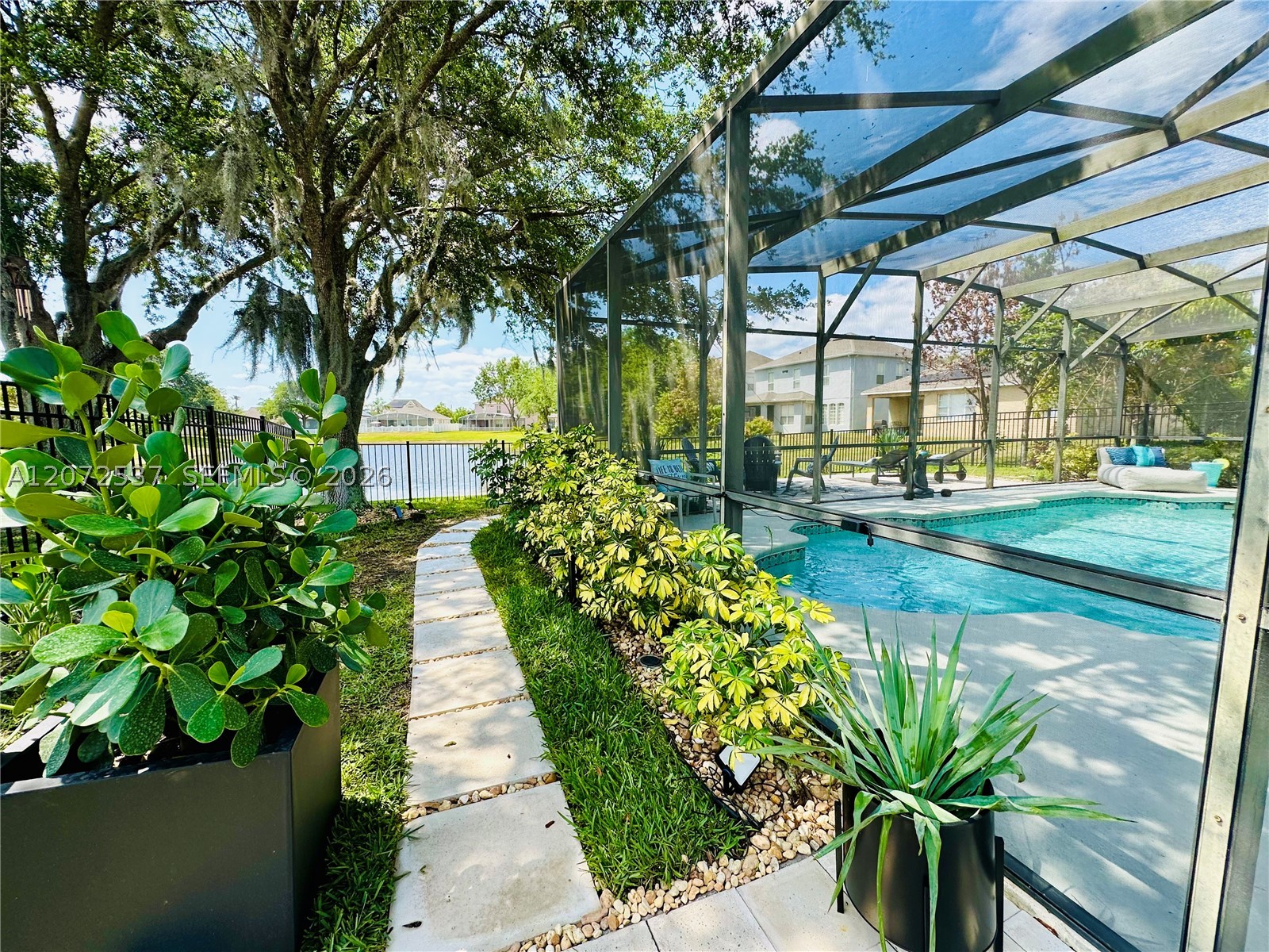 main property photo 81