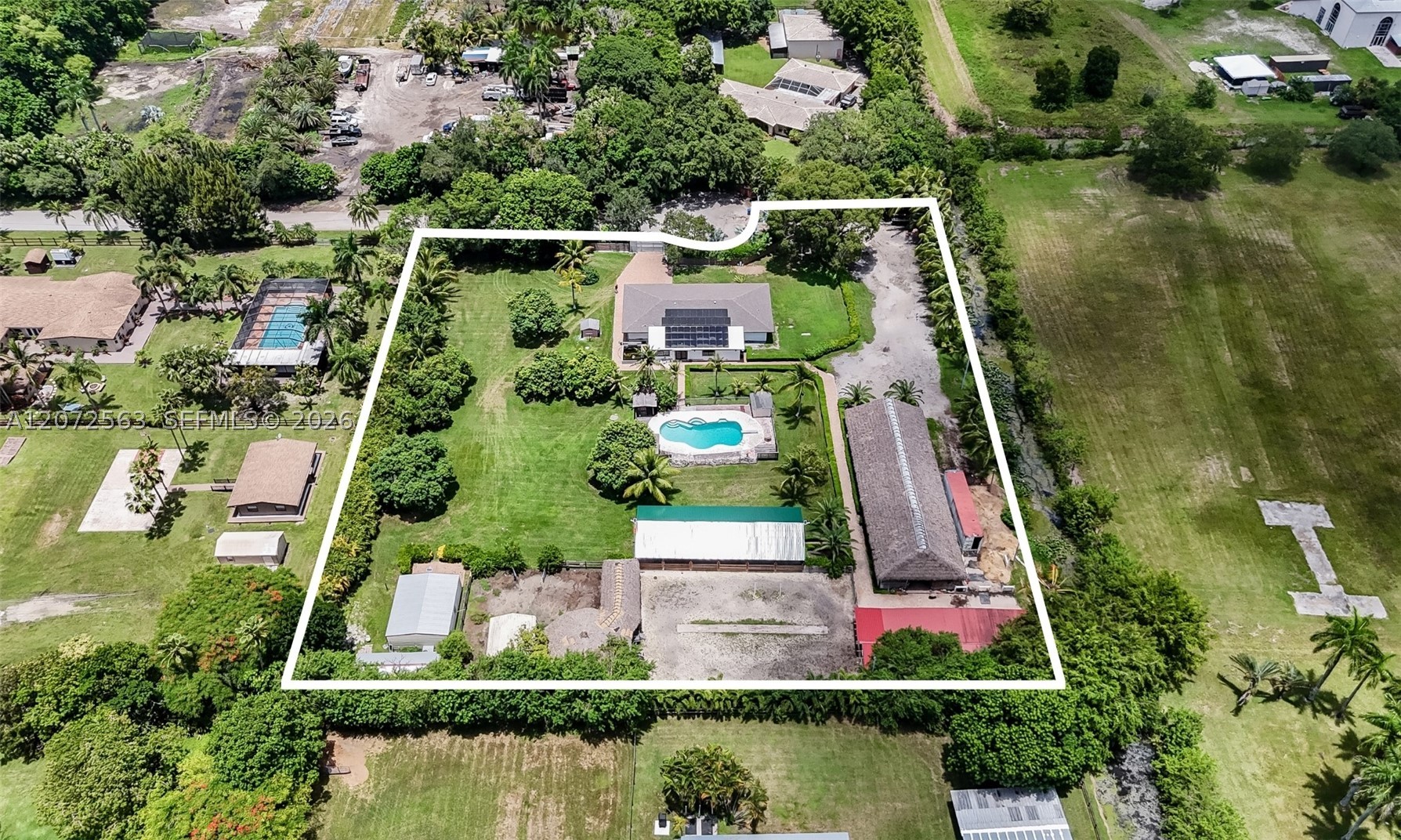main property photo 47