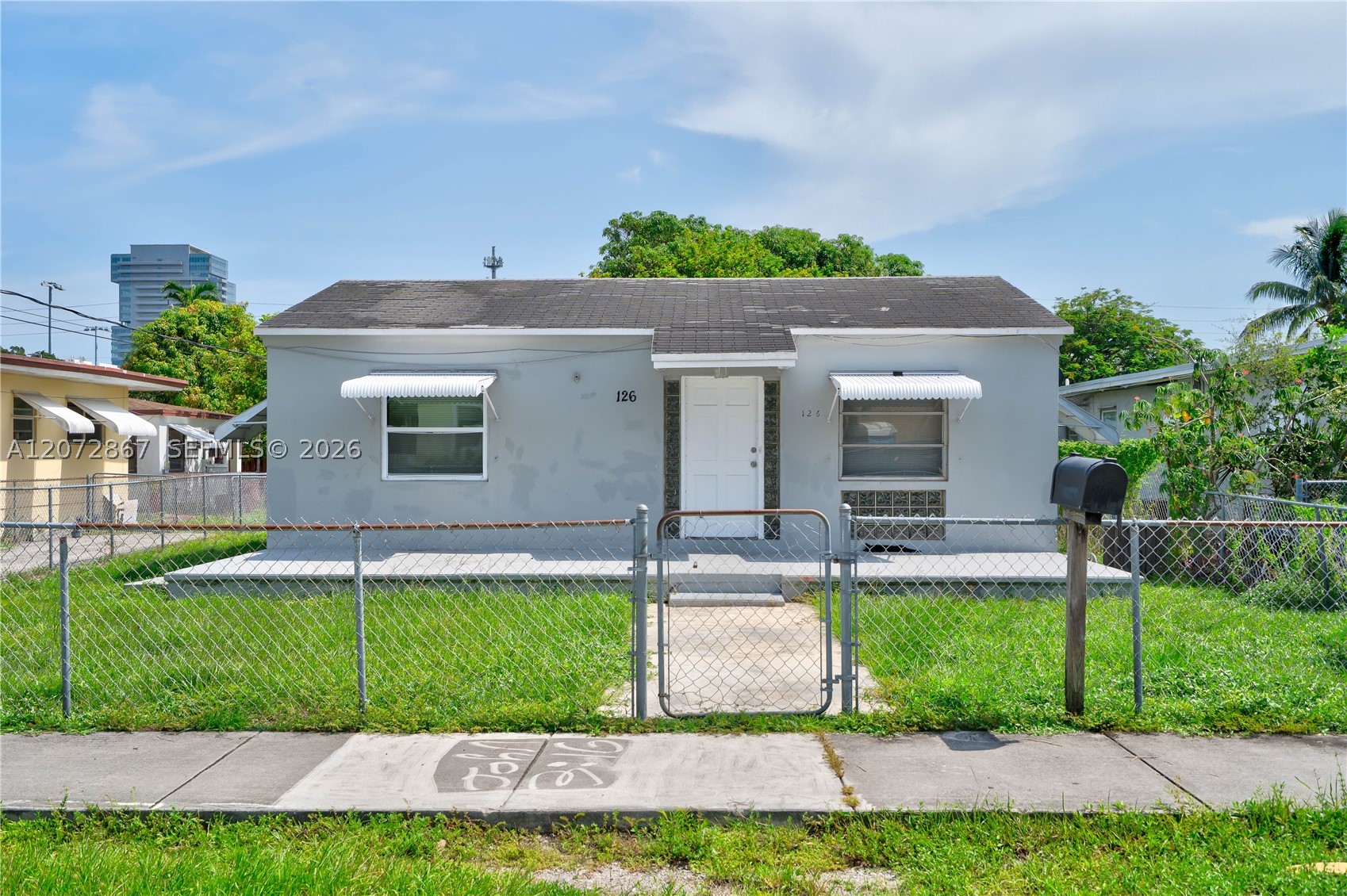 main property photo 1