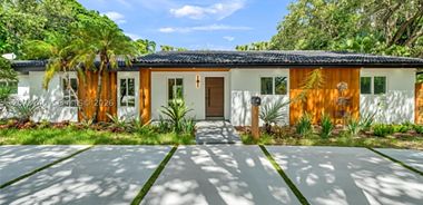 image of property with 6 Bed | 4 Bath | 3,467 Sqft