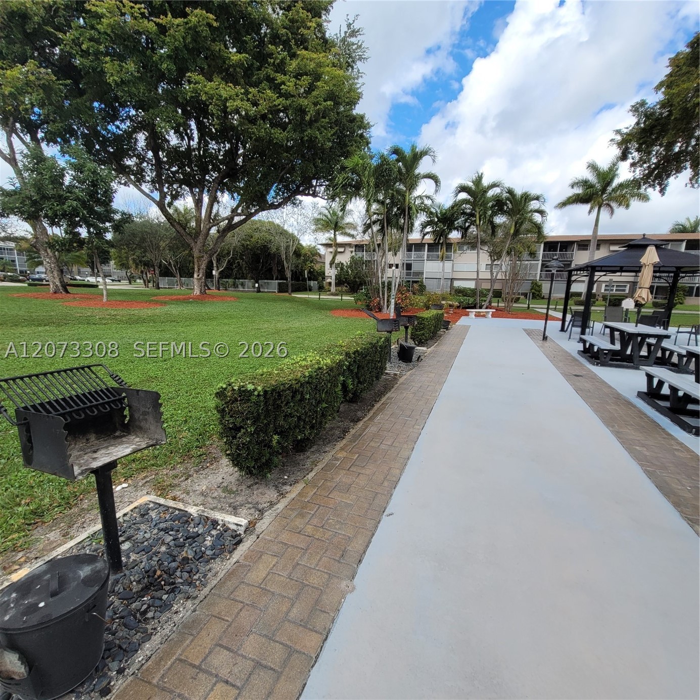 main property photo 59