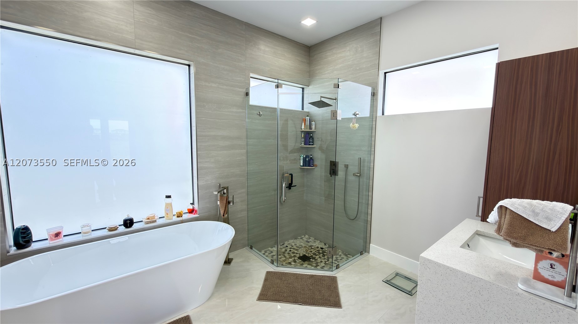 main property photo 68
