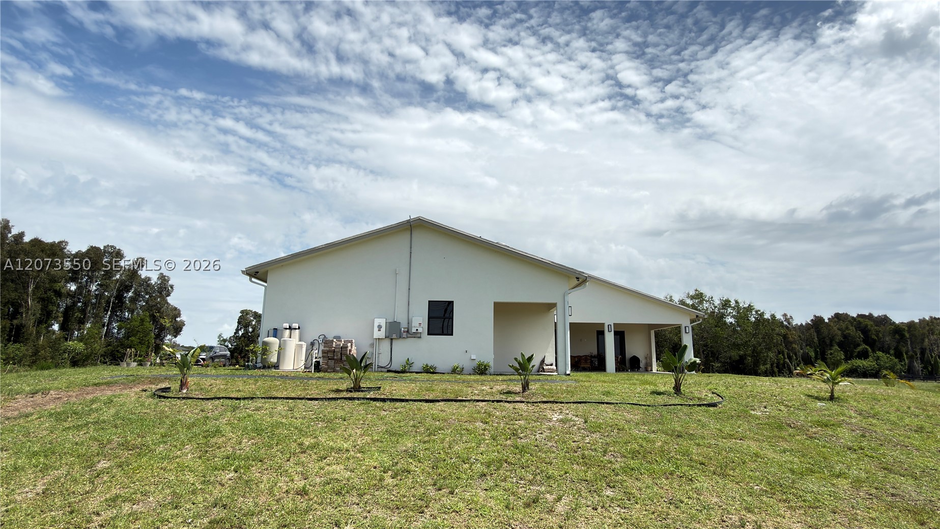 main property photo 89