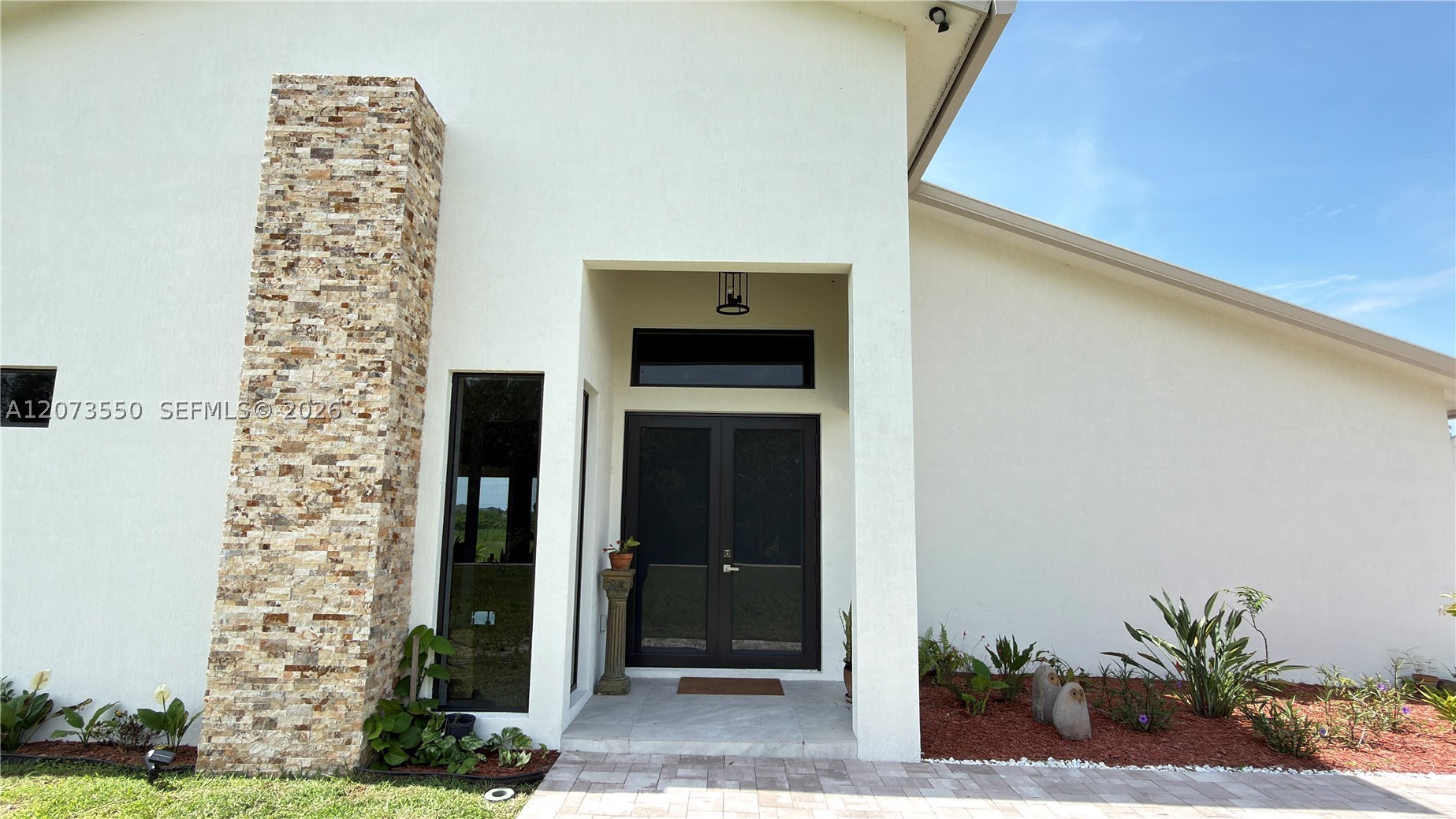 main property photo 94