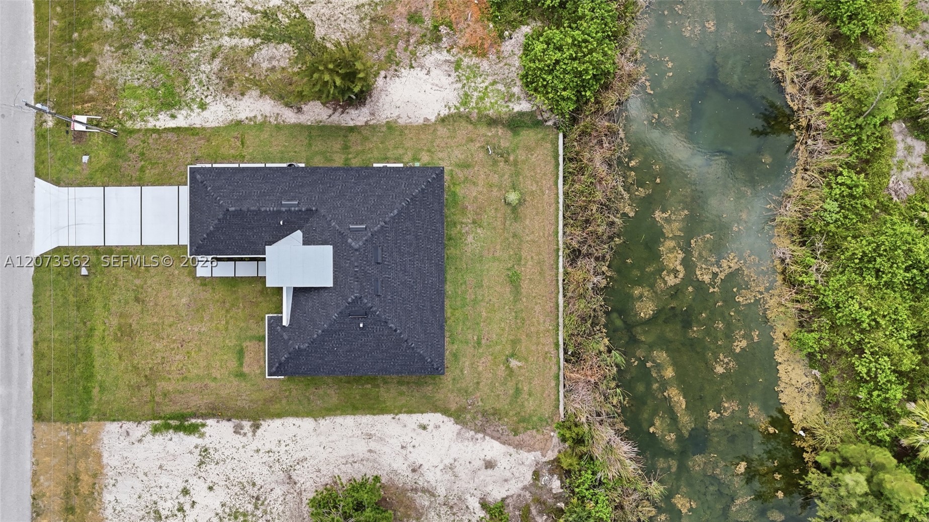 main property photo 43