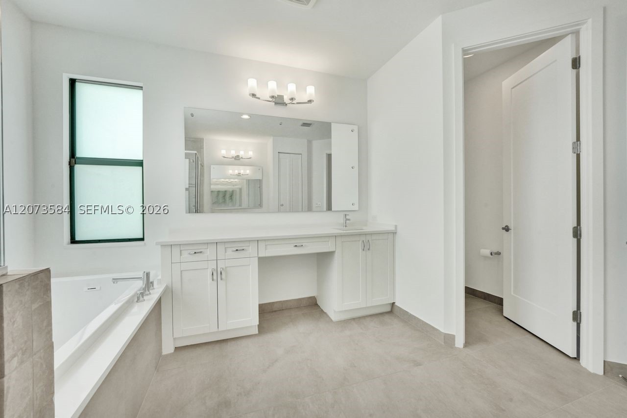 main property photo 73
