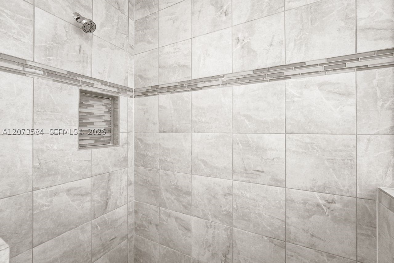main property photo 74