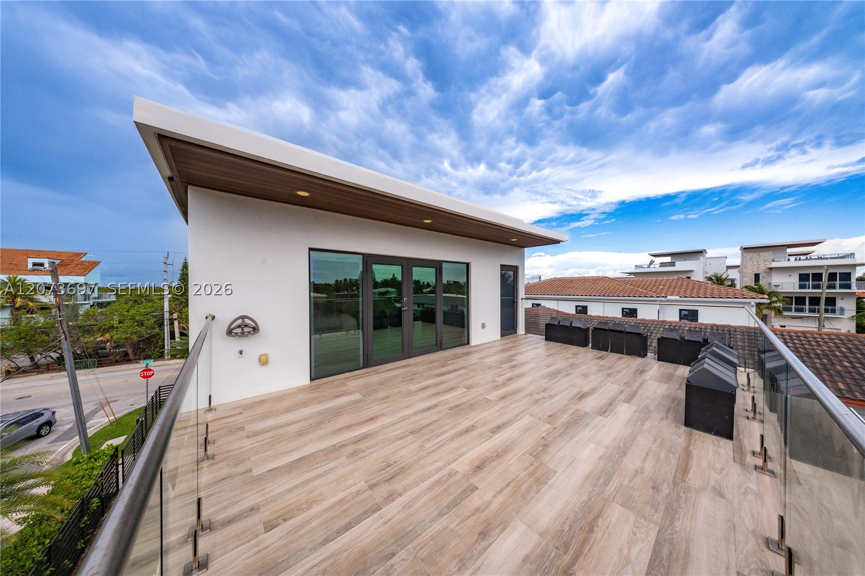 main property photo 74