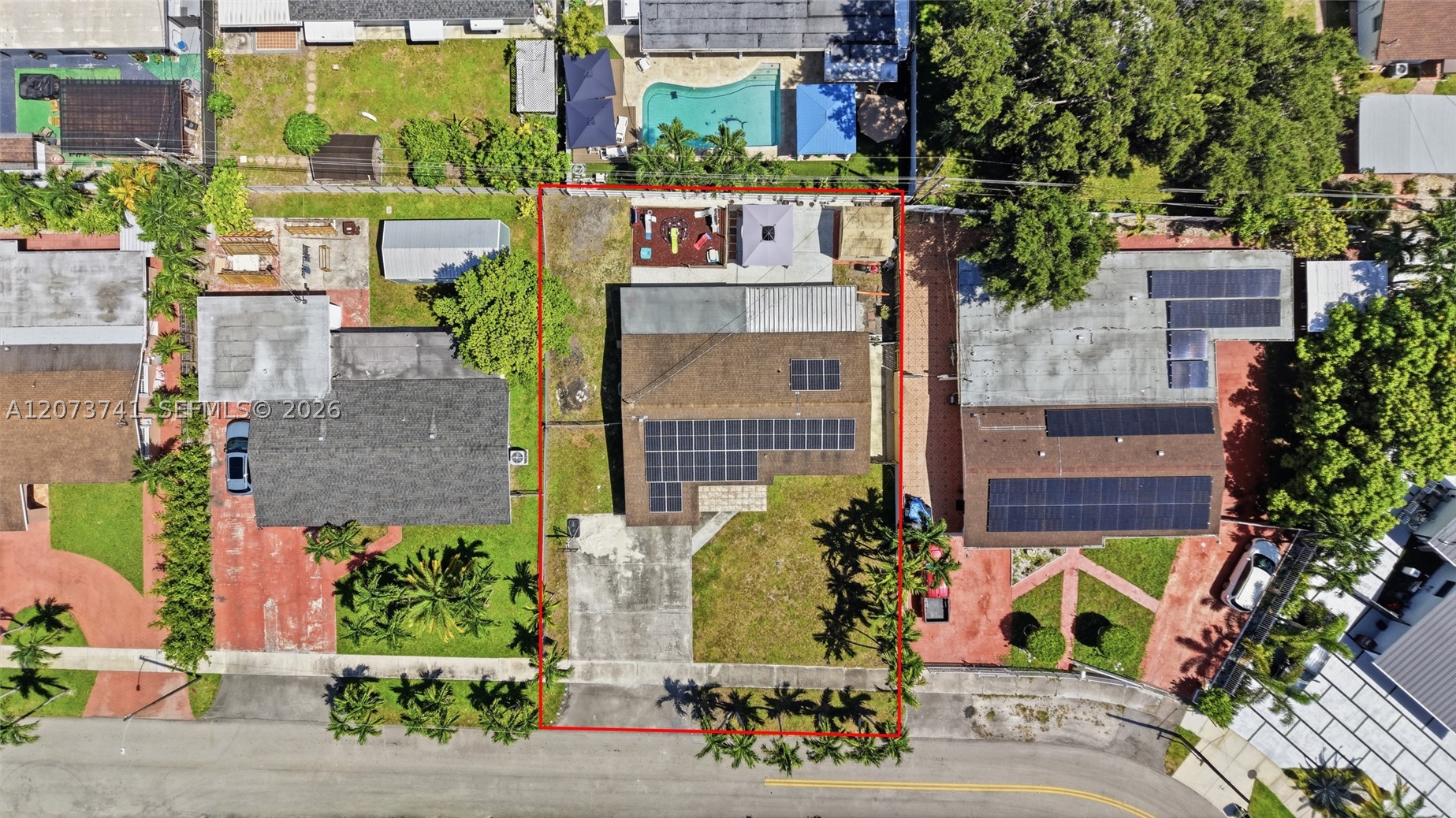 main property photo 30