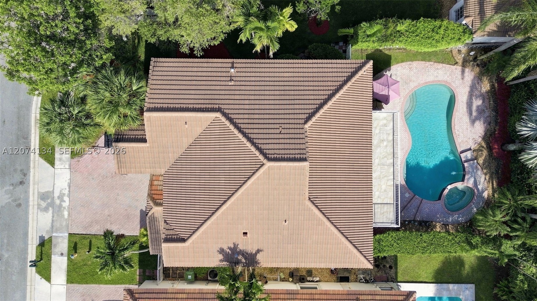 main property photo 49