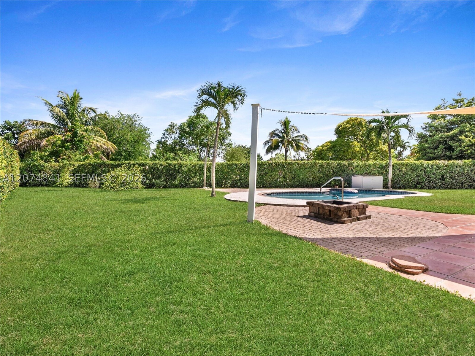 main property photo 41