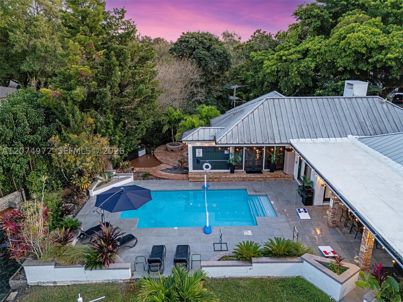 main property photo 90