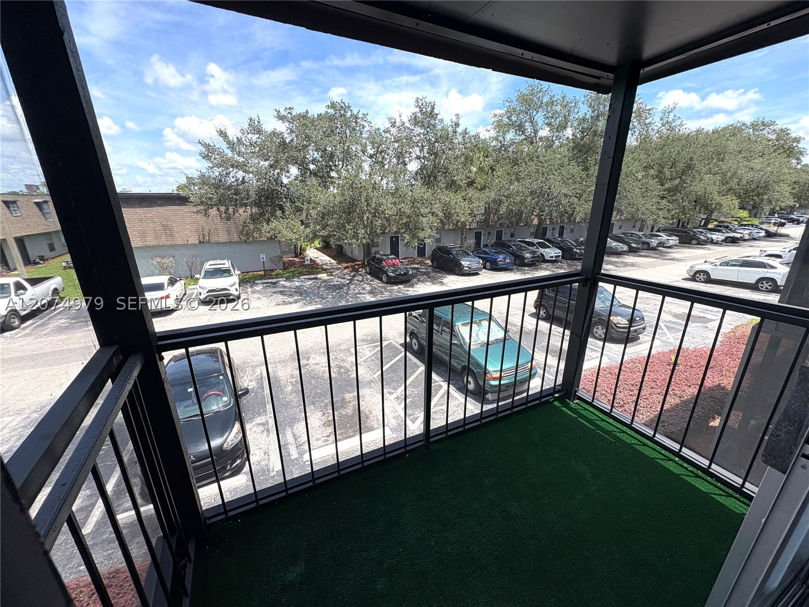 main property photo 11