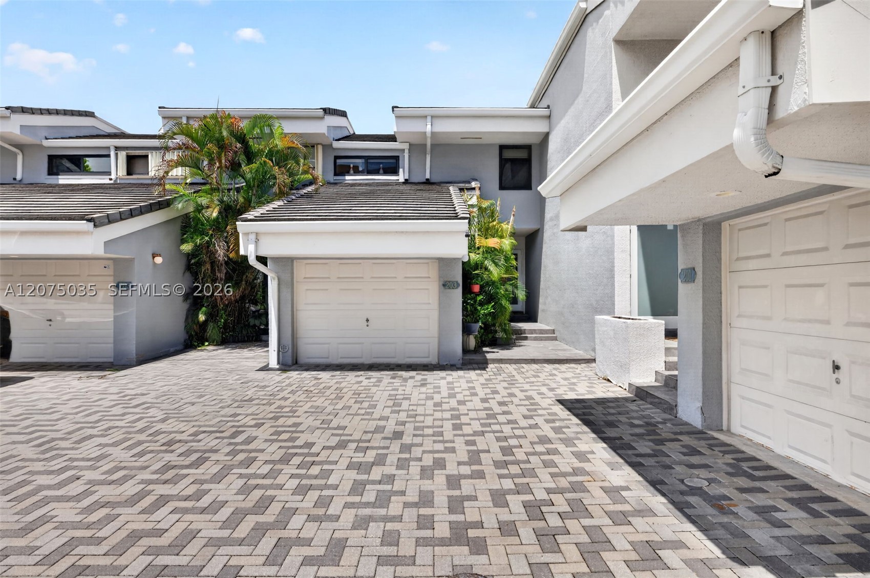main property photo 75