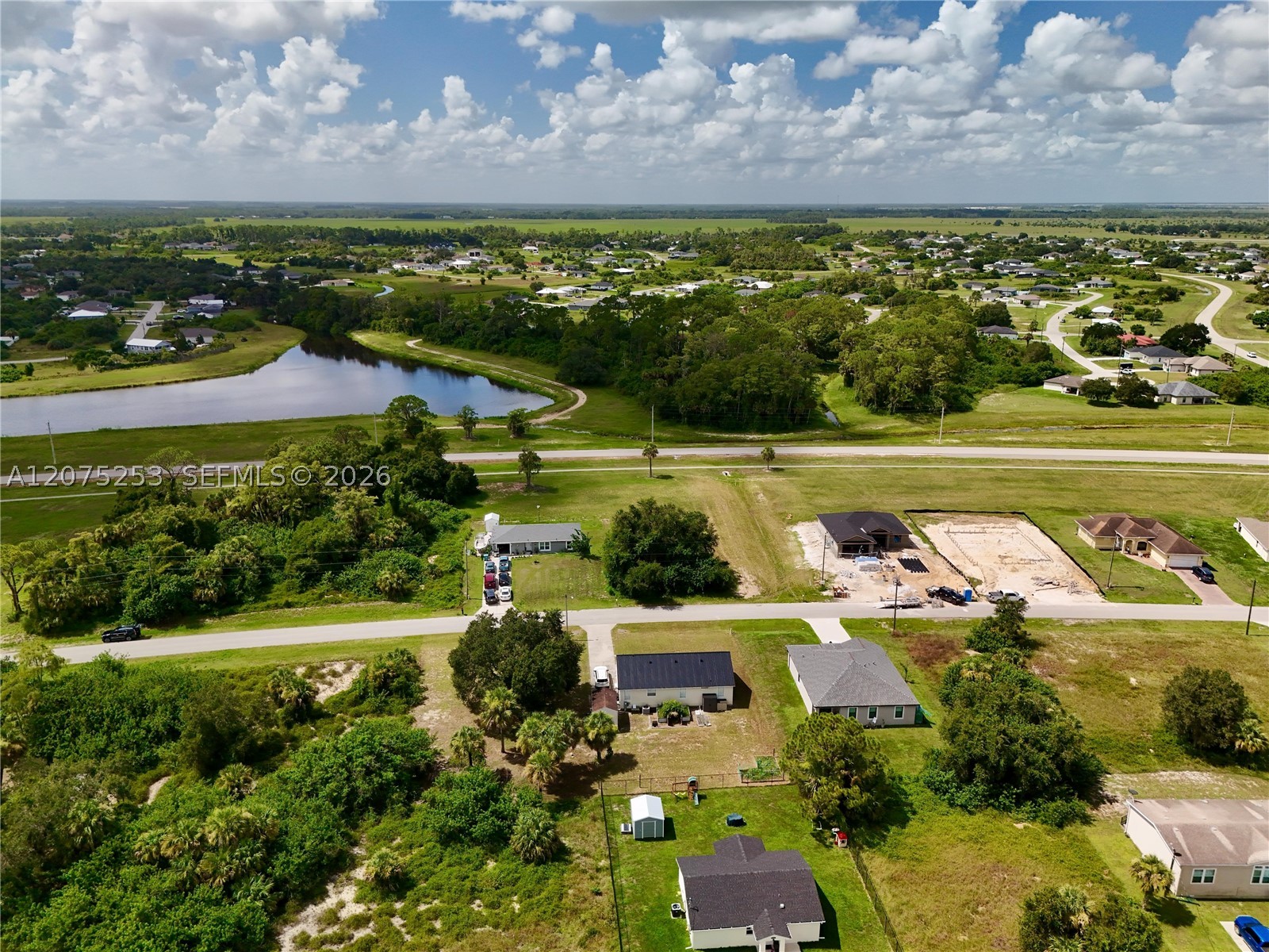 main property photo 14
