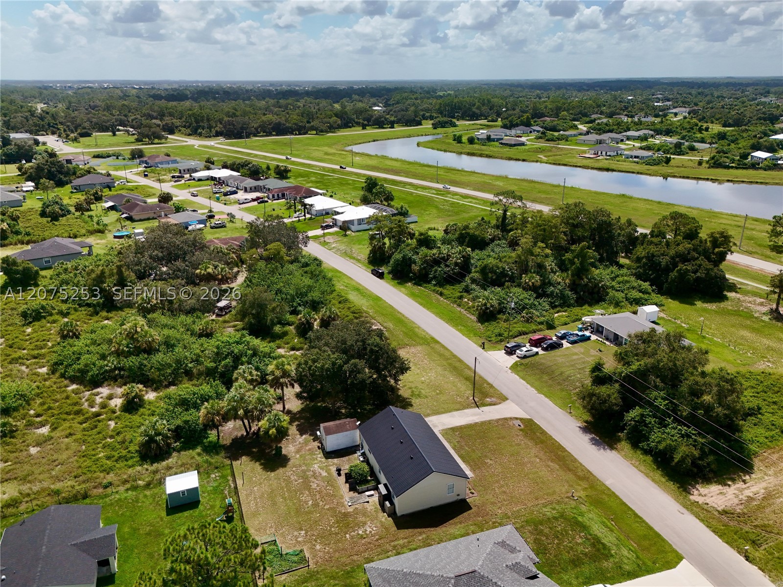 main property photo 24