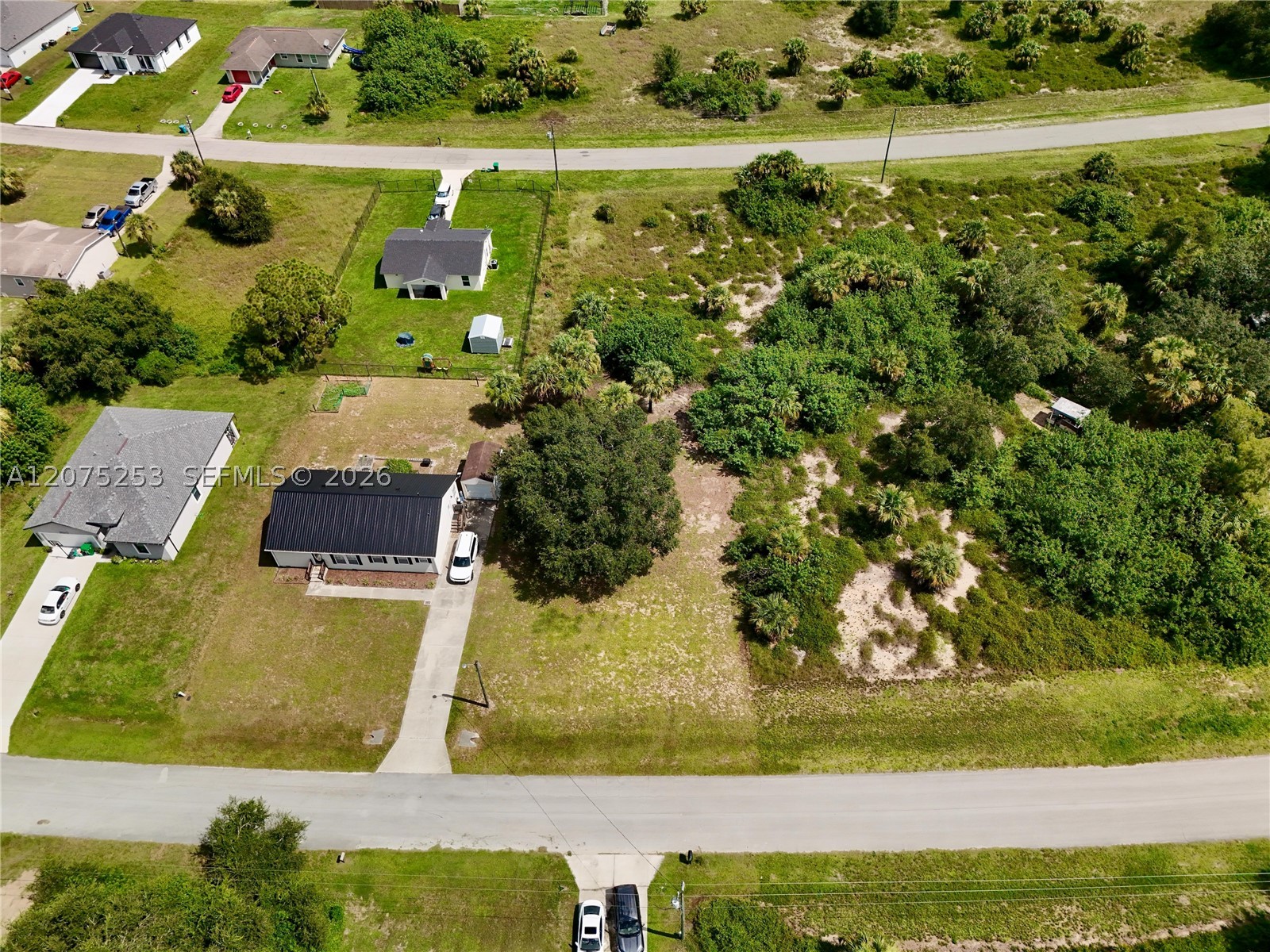 main property photo 8
