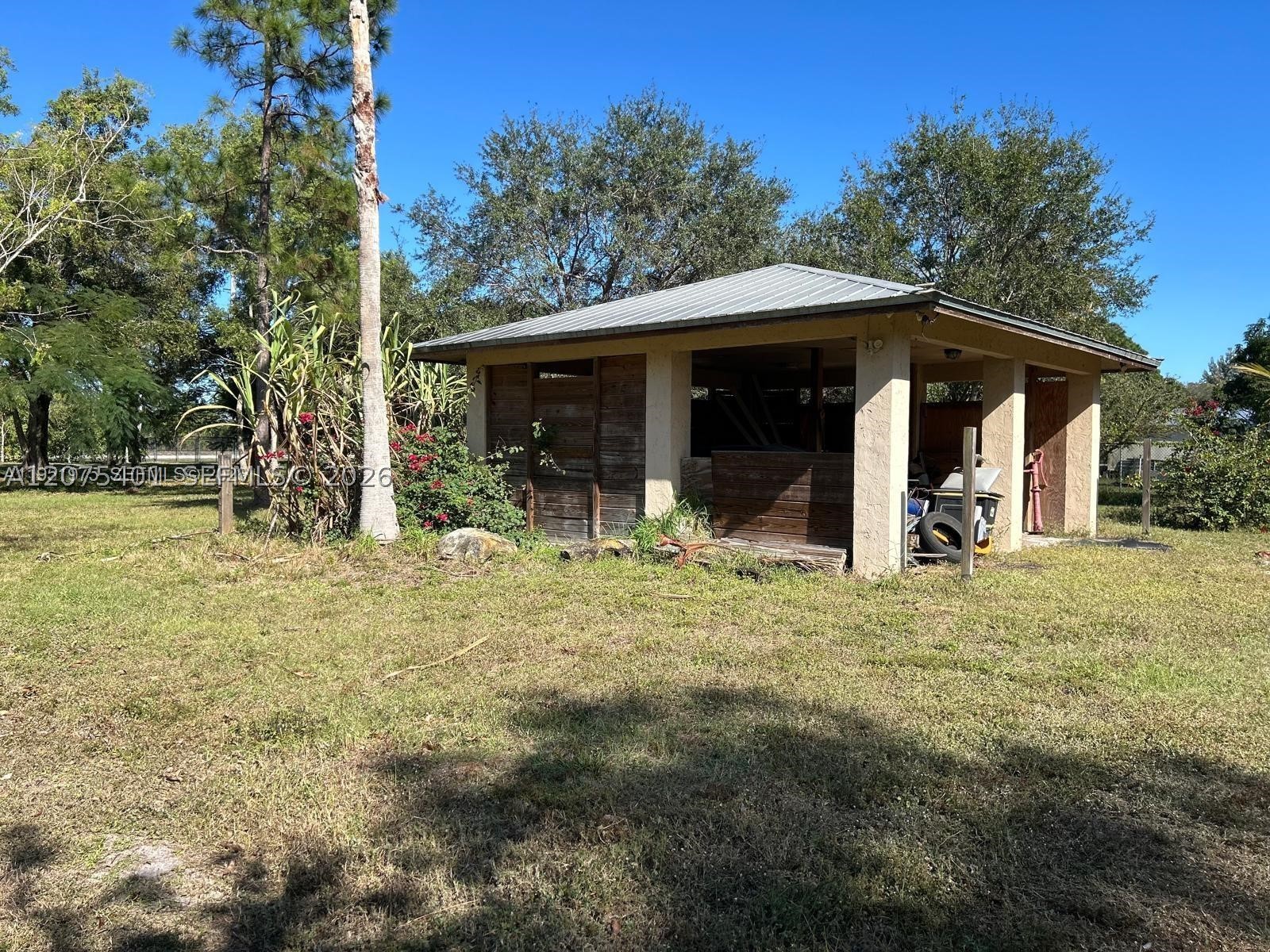 main property photo 19