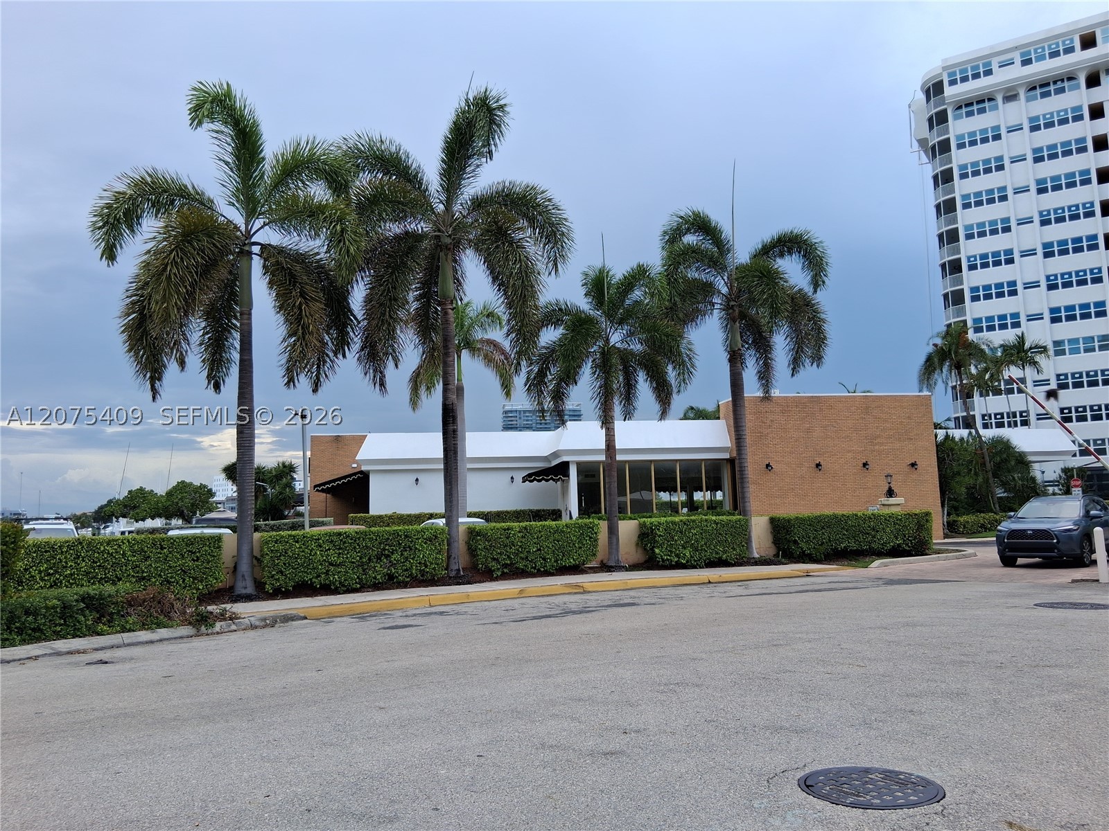 main property photo 8