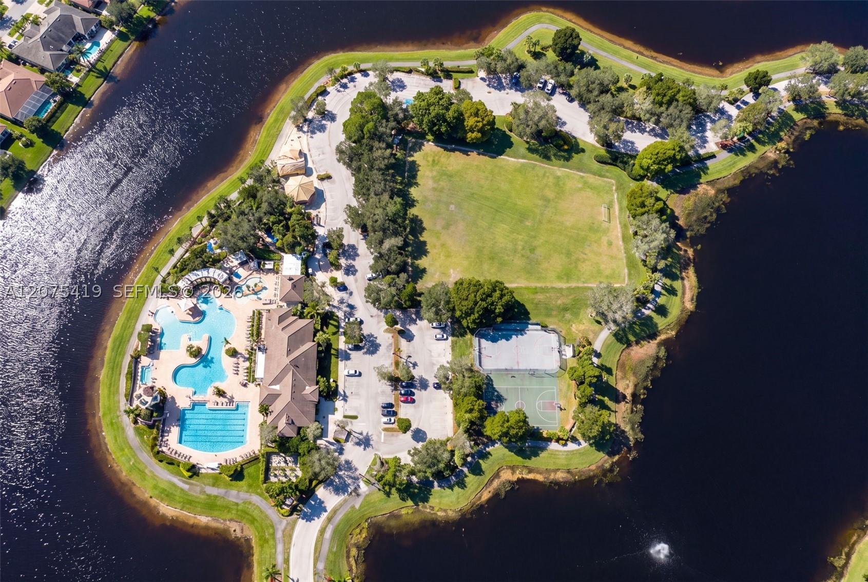main property photo 16