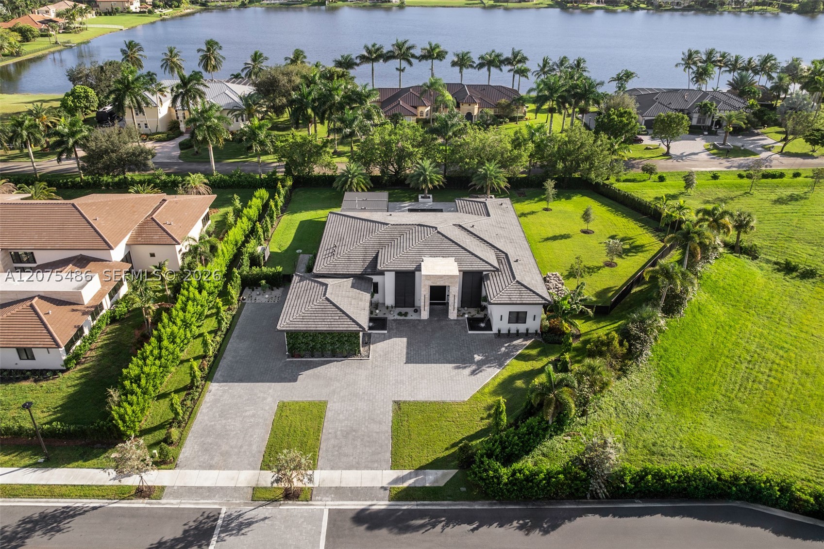 main property photo 48