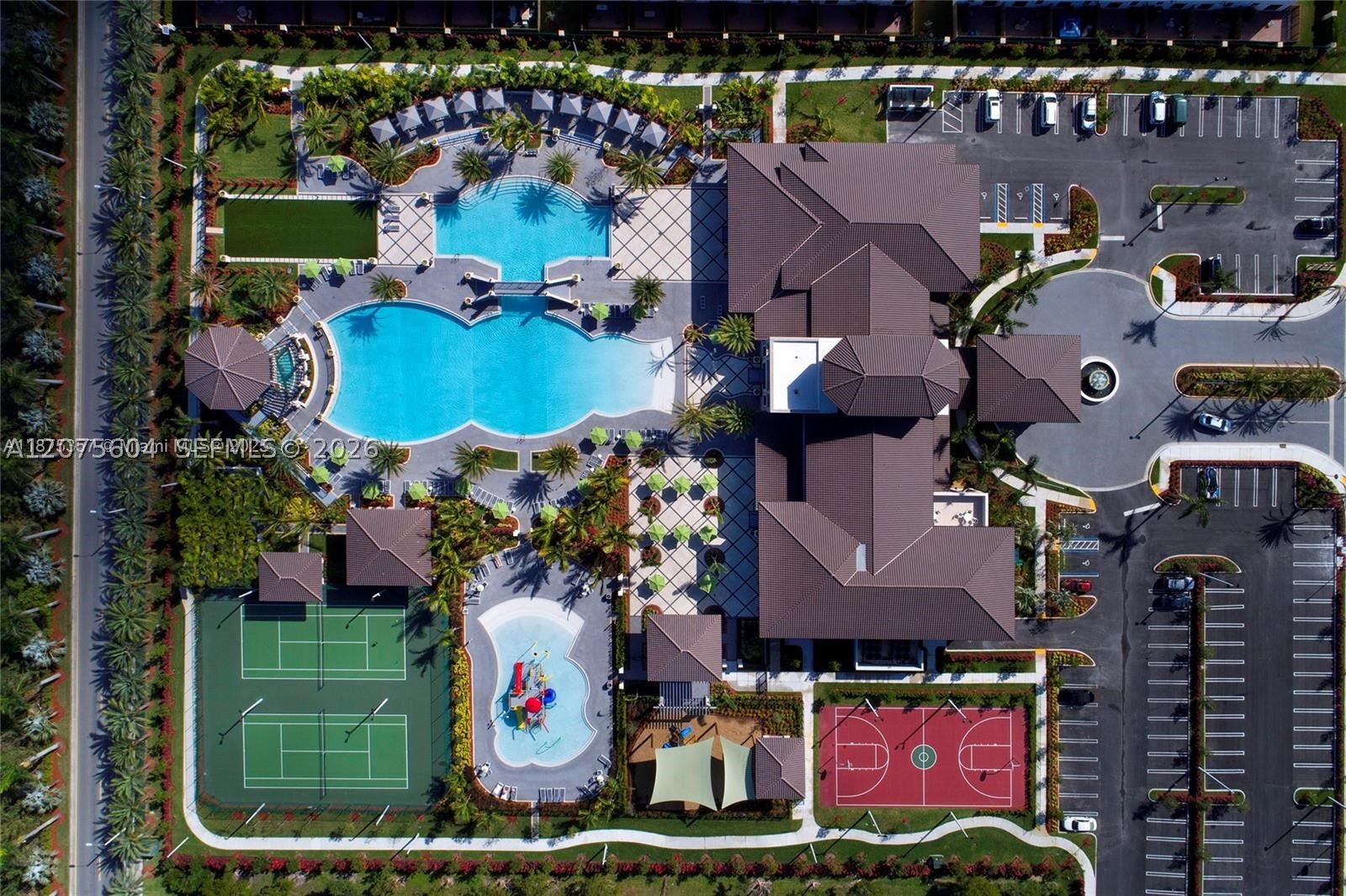 main property photo 15
