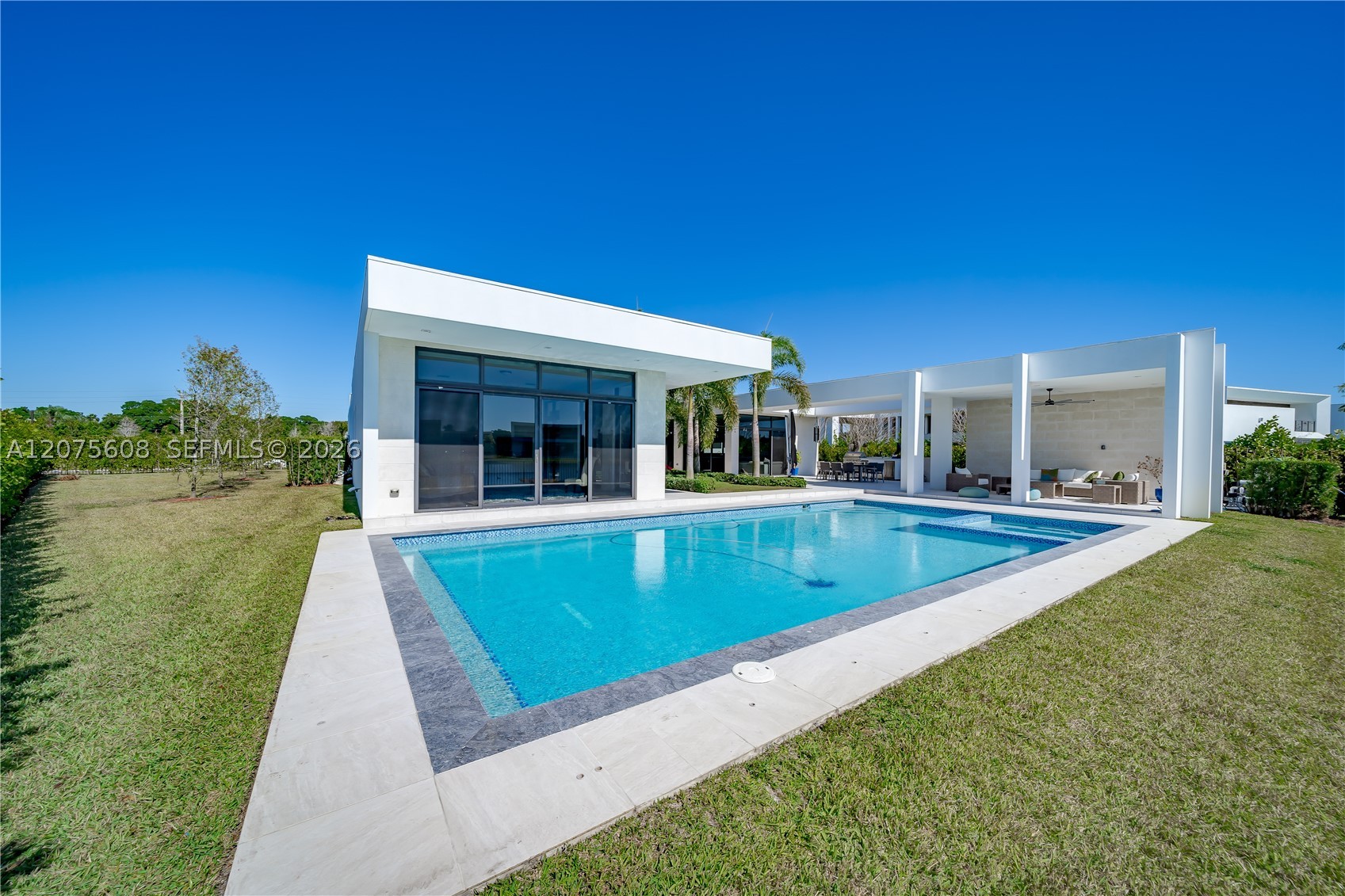 main property photo 48