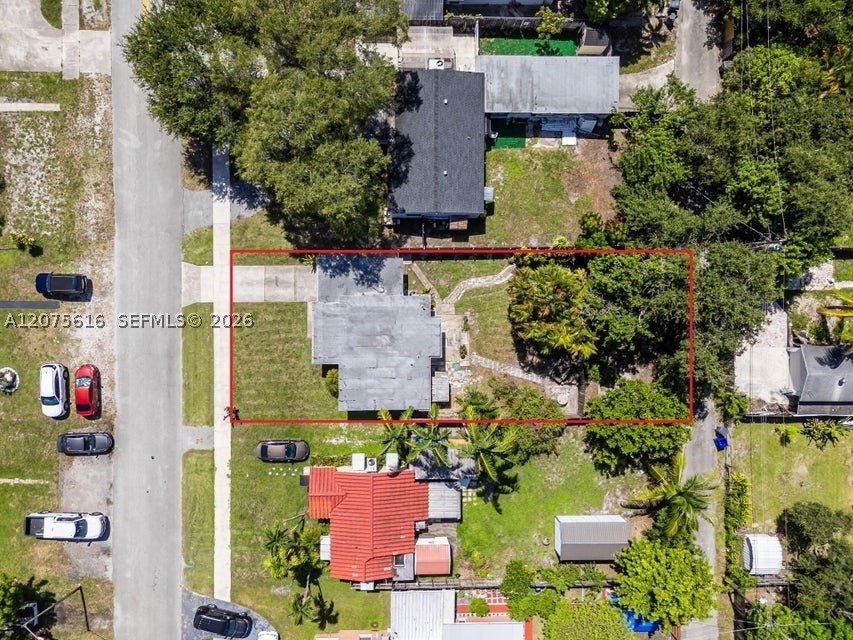 main property photo 40