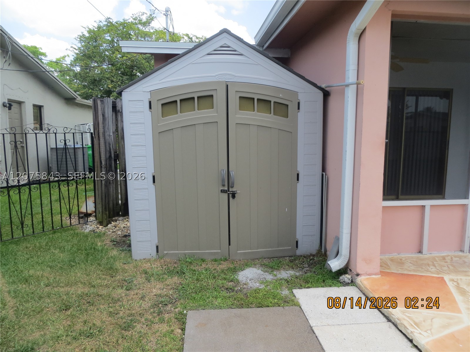 main property photo 22
