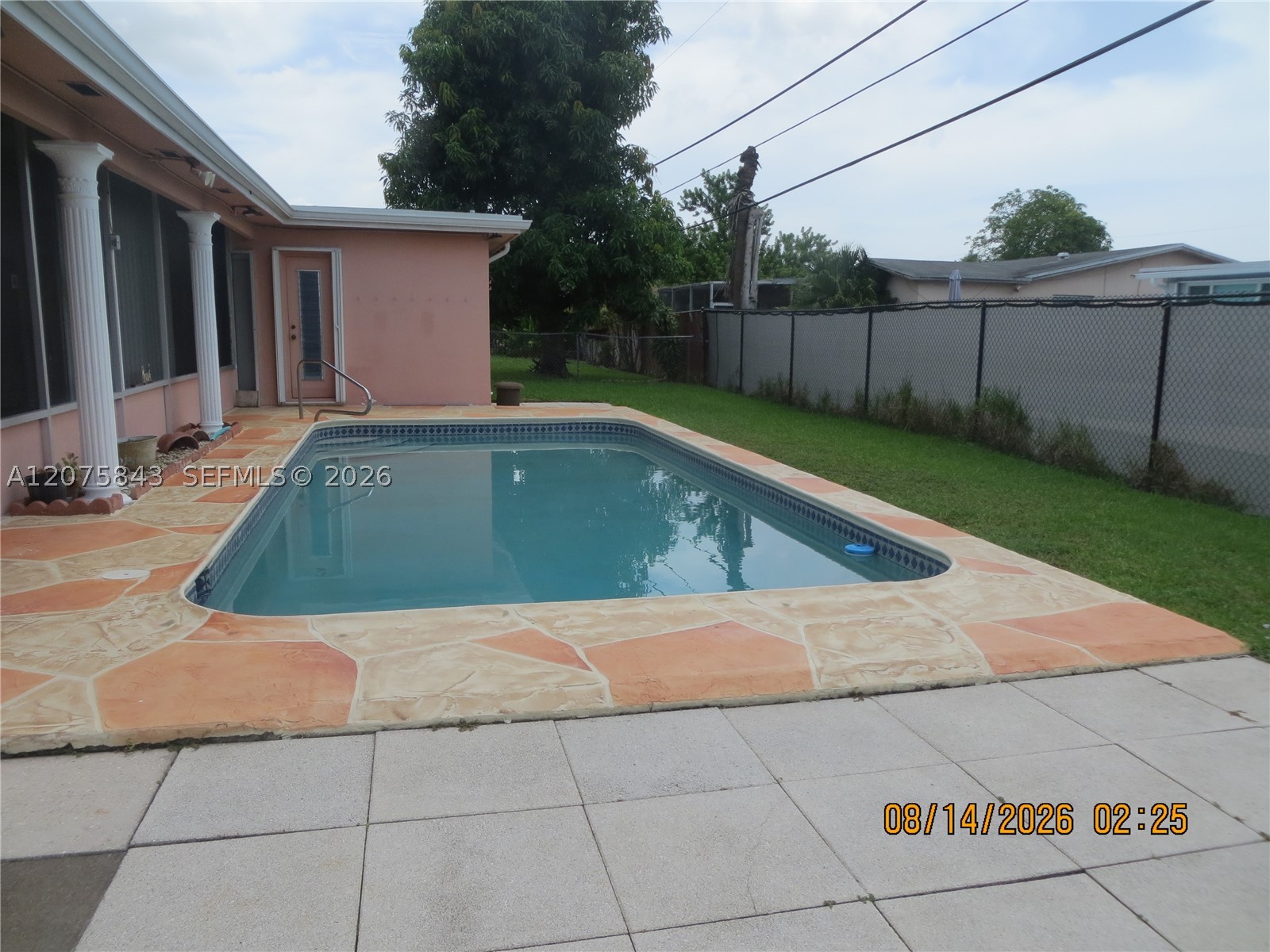 main property photo 24